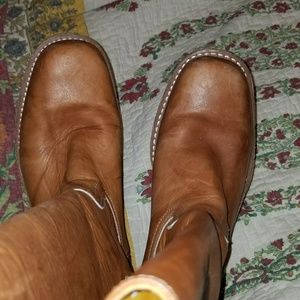 Frye Campus size 10